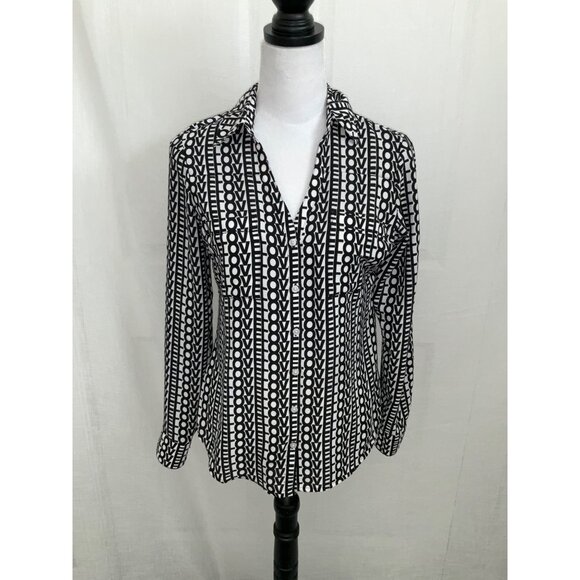 Express The Portofino Button Front Shirt  Black White Love Pattern Size Small - Picture 2 of 7